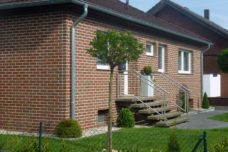 Bungalow mit roten Klinkern